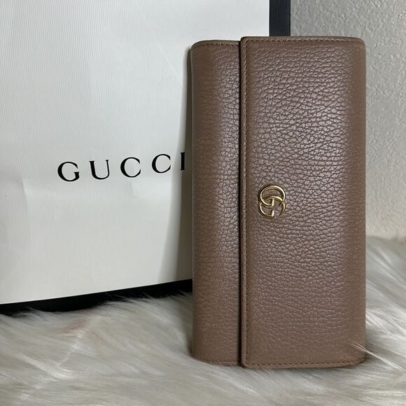 💯Authentic Gucci Zipped Around Long Wallet 🍀 - Picture 14 of 16